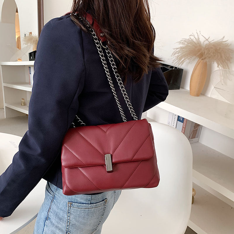 New Korean Version Of Ins Trend Lock Chain Bag Shoulder Diagonal Female Bag