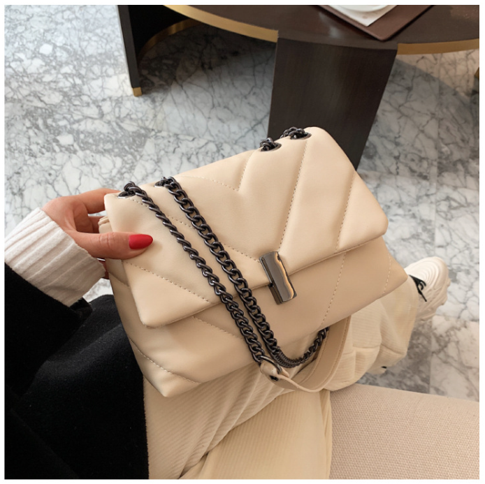 New Korean Version Of Ins Trend Lock Chain Bag Shoulder Diagonal Female Bag