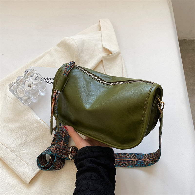 Fashion Oil Wax Cowhide Messenger Bag
