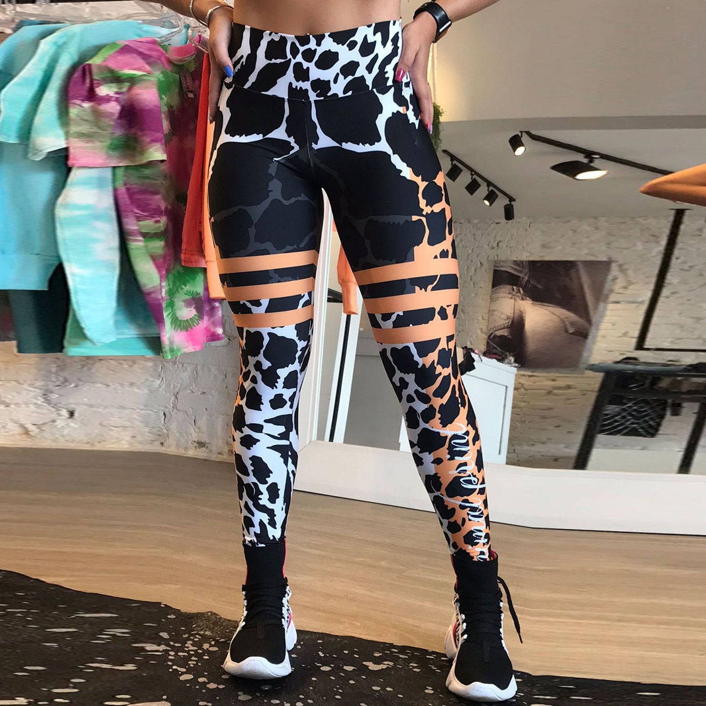 Women's Fashionable Simple Printed Stretch Tight High Waist Hip Lifting Sport Fitness Pants